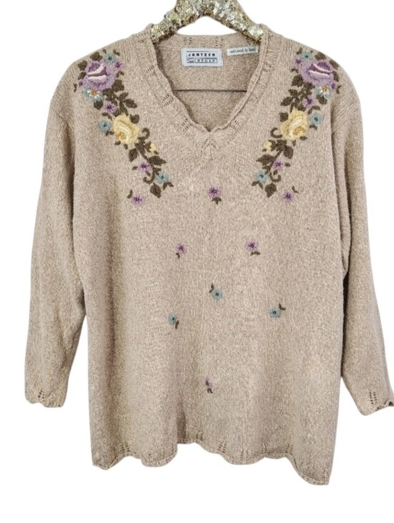 Vintage Sweaters - Vintage 90s Jantzen Women's Tan Plus Size Floral Embroidery Sweater Cottagecore